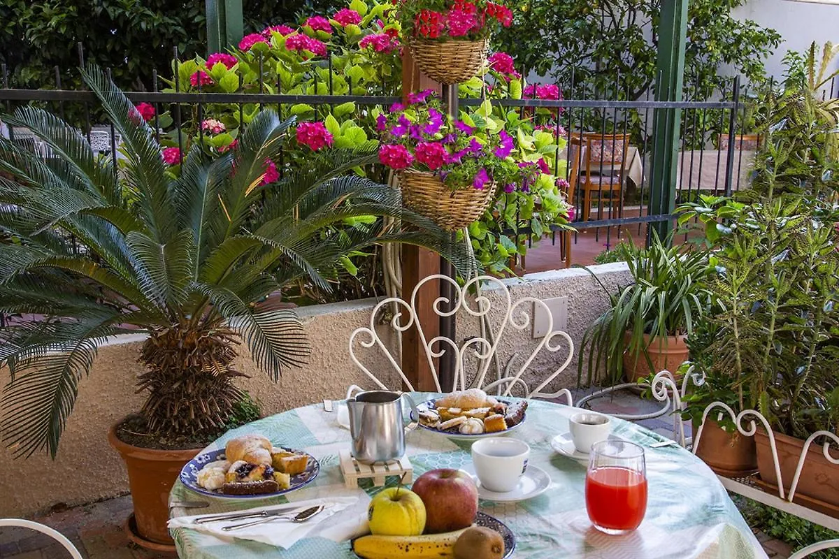 B&B Hotel Costa Azzurra Spotorno