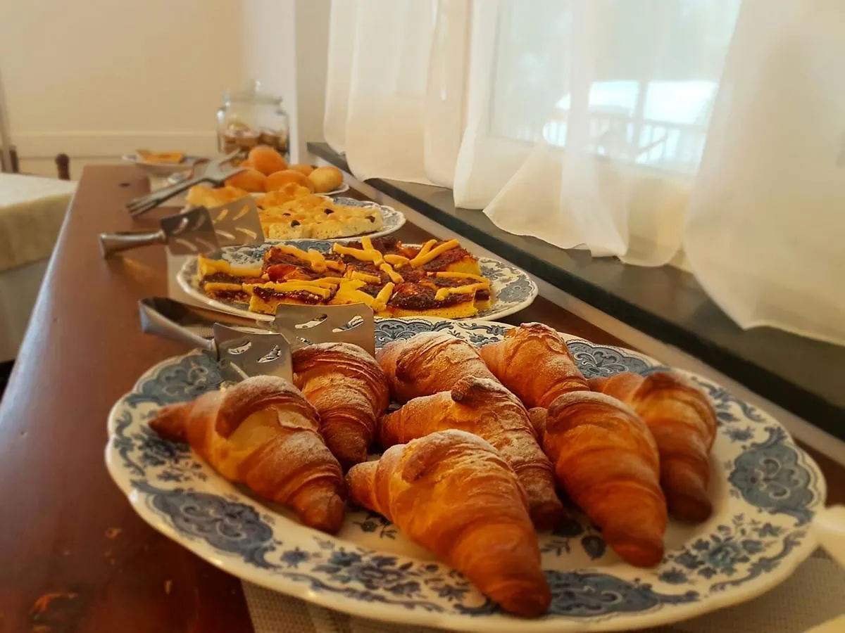 B&B Hotel Costa Azzurra Spotorno 2*,