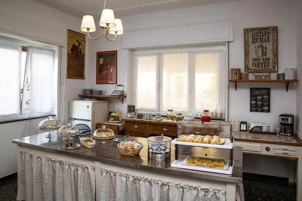 B&B Hotel Costa Azzurra Spotorno