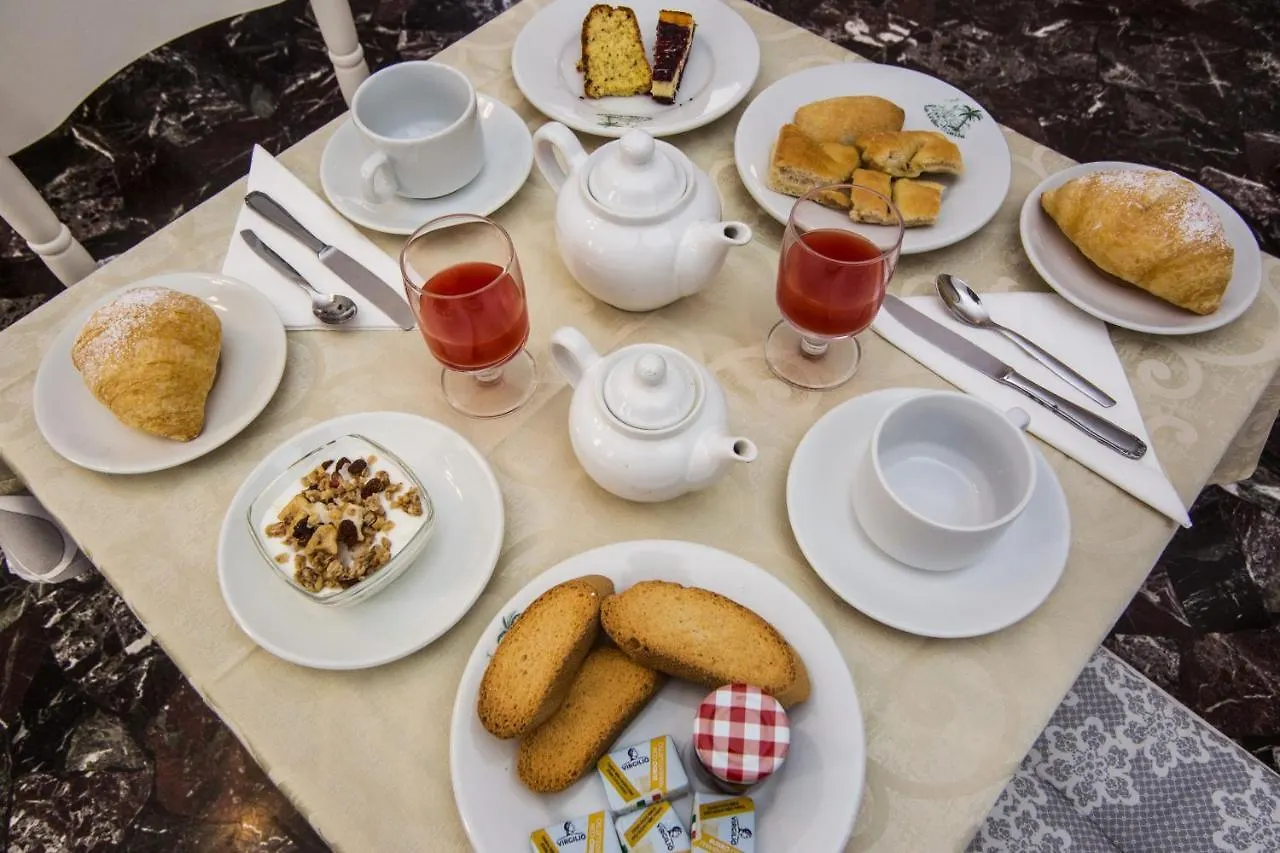 B&B Hotel Costa Azzurra Spotorno 2*,